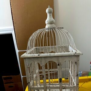 Decorative birdcage